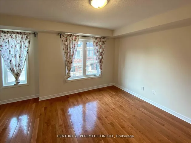 Additional image 10 of 169 Finch Ave Unit E