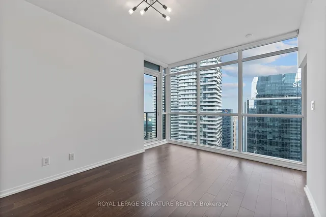 Additional image 10 of 65 Bremner Blvd Unit 4101