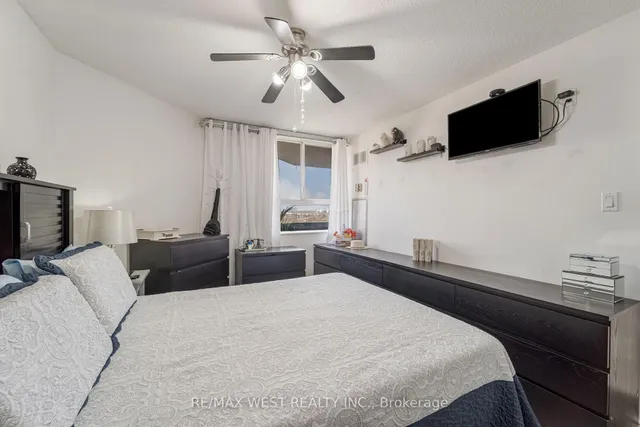 Additional image 31 of 236 Albion Rd Unit 1110