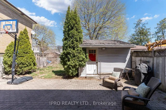 Additional image 26 of 239 Bicknell Ave