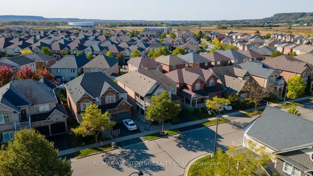 Additional image 42 of 862 Whaley Way