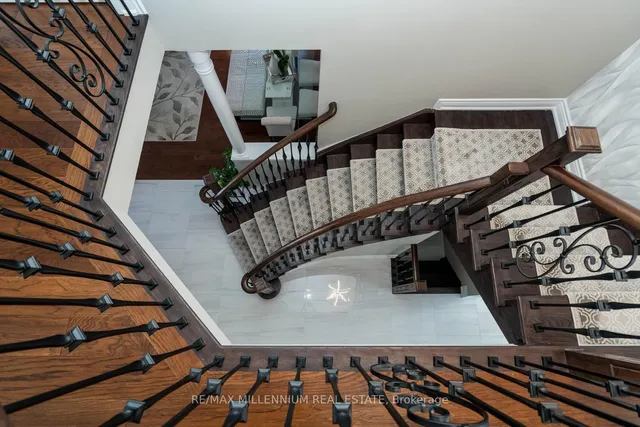 Additional image 24 of 62 Dunvegan Cres