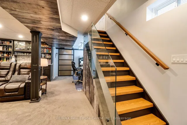 Additional image 27 of 775 Coulson Ave