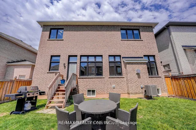 Additional image 40 of 438 North Park Blvd