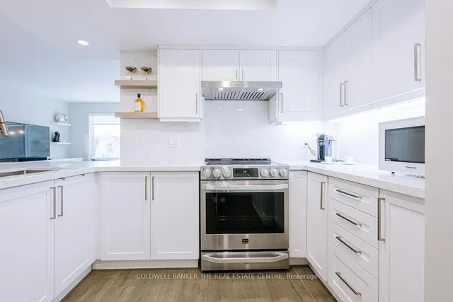 Additional image 7 of 1001 Bay St Unit 303