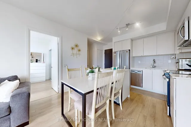 Additional image 16 of 1461 LAWRENCE Ave Unit 2103