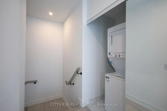 Additional image 29 of 270 Dufferin St Unit PH4