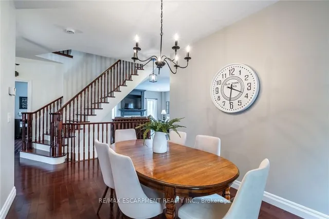 Additional image 19 of 40 COMMANDO Crt