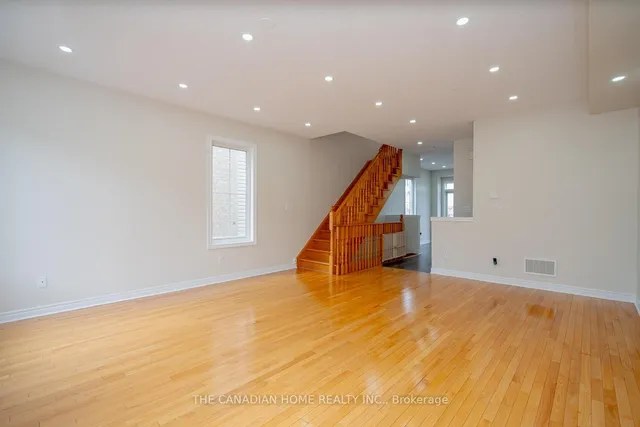 Additional image 16 of 48 Cedar Lake Cres