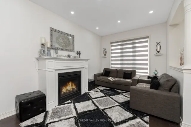 Additional image 13 of 83 Padbury Tr