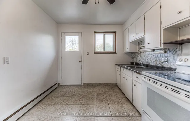 Additional image 5 of 24 Cait Ave