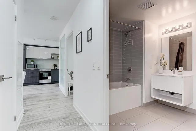 Additional image 39 of 159 Wellesley St Unit 401