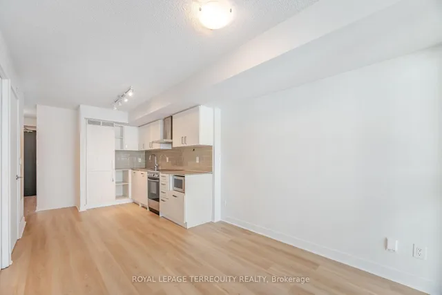 Additional image 21 of 125 Redpath Ave Unit 405