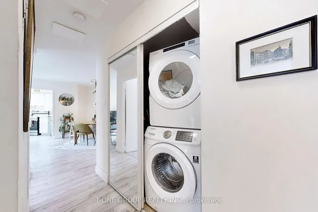 Additional image 24 of 25 Maitland St Unit 1212