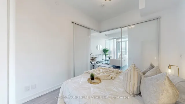 Additional image 10 of 270 Dufferin St Unit LP18