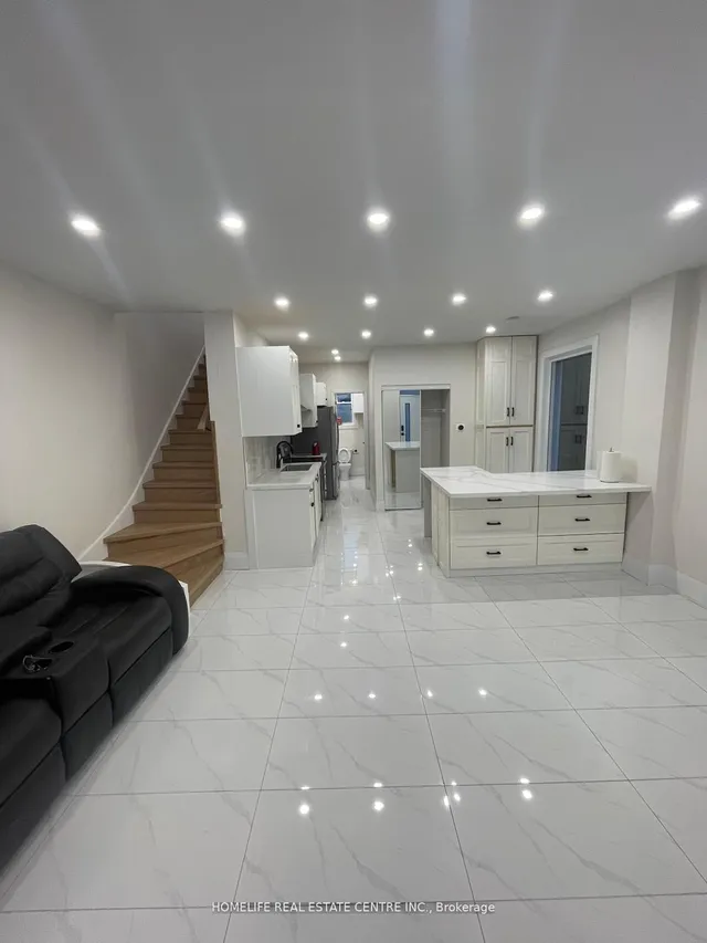 Additional image 4 of 4 Minto Ave