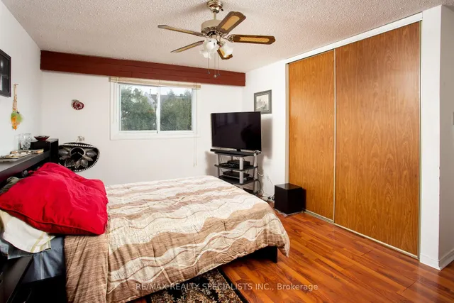 Additional image 23 of 40 Mayberry Crt