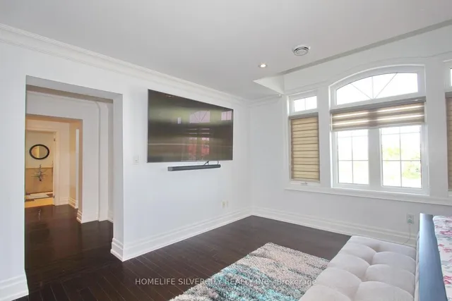 Additional image 20 of 4 Byng Ave