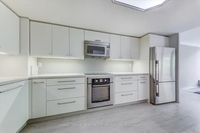 Additional image 8 of 3900 Yonge St Unit 909