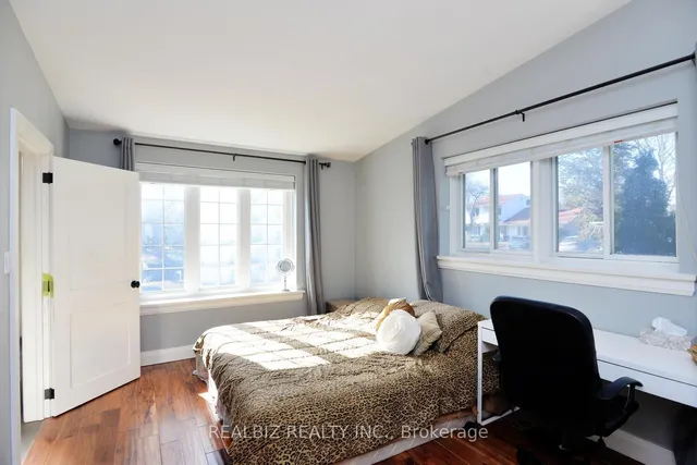 Additional image 43 of 7 Swallow Crt