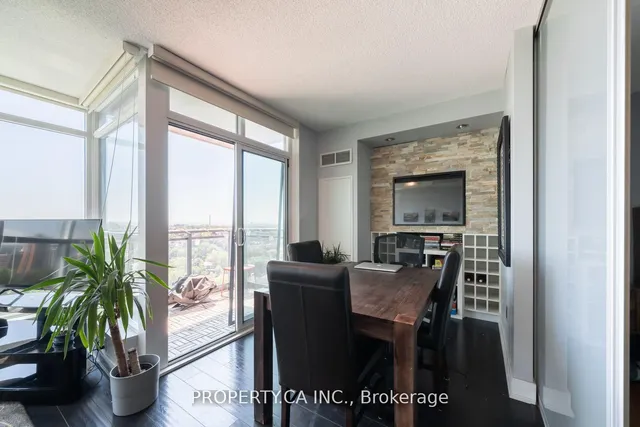 Additional image 12 of 1048 Broadview Ave Unit 1705