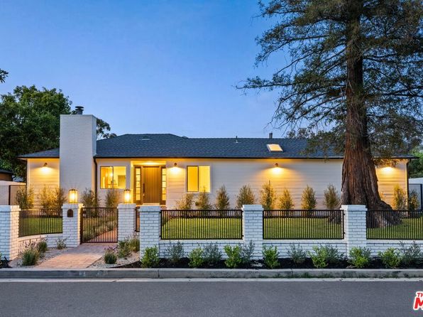 15727 Hartsook St, Encino, CA 91436
