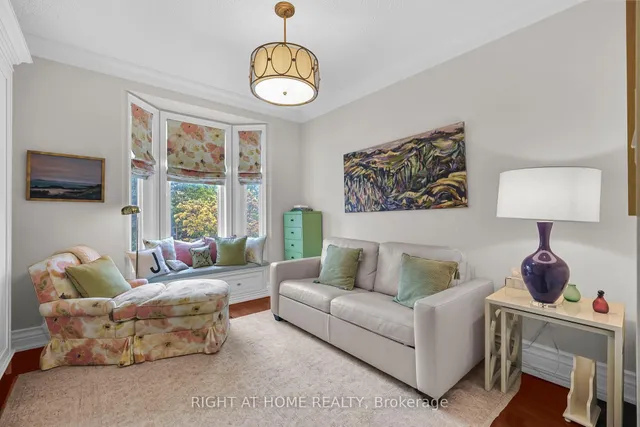 Additional image 33 of 636 Wellington St