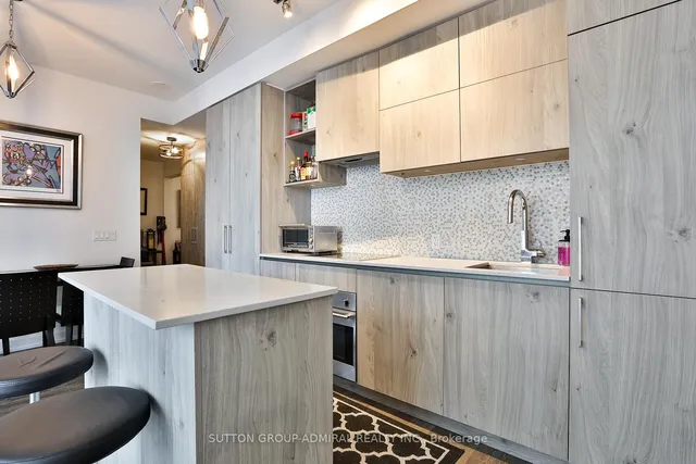 Additional image 23 of 1 Yorkville Ave Unit 4902