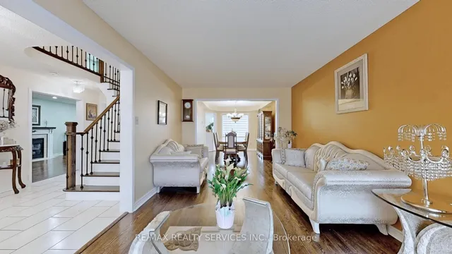 Additional image 8 of 87 Sprucelands Ave