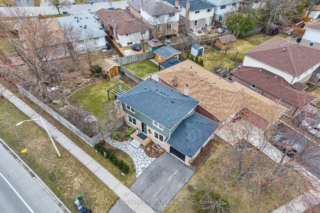 Additional image 38 of 773 Laurier Ave