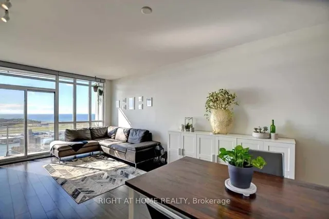 Additional image 4 of 21 Iceboat Terr Unit 4108