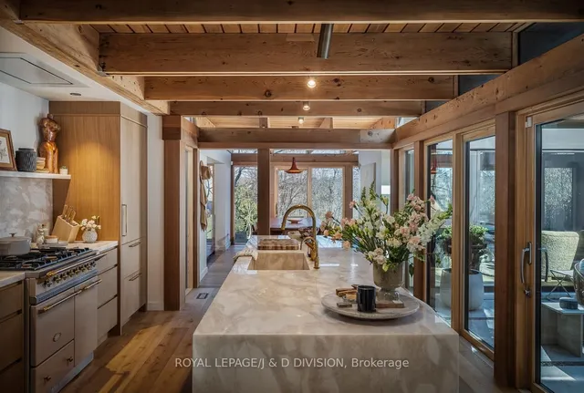 Additional image 25 of 43 Douglas Cres