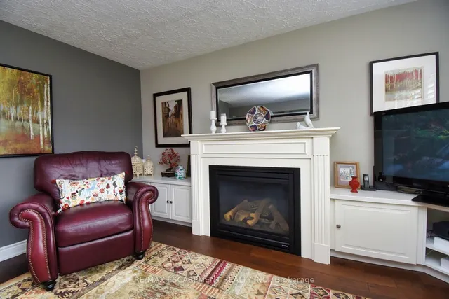 Additional image 7 of 733 Ashley Ave