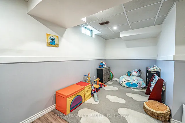 Additional image 31 of 817 Merritt Dr