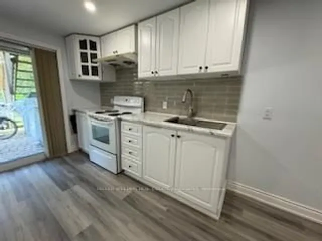 Additional image 37 of 120 Royal Palm Dr