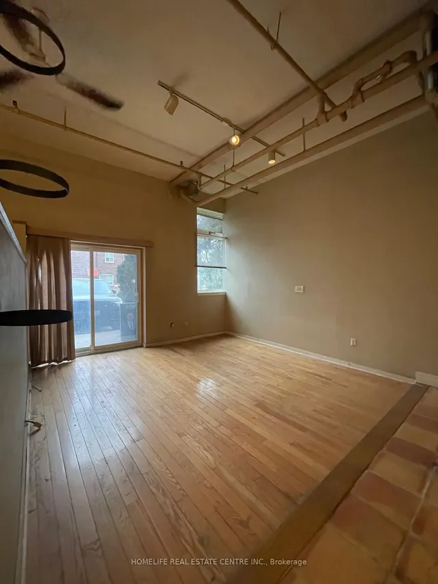 Additional image 9 of 121 Prescott Ave Unit 1