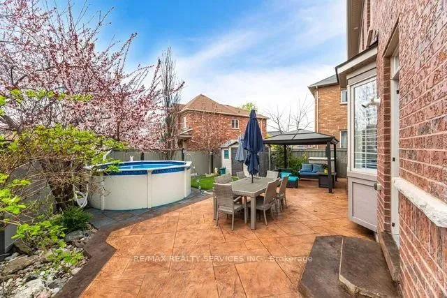 Additional image 40 of 17 Platform Cres