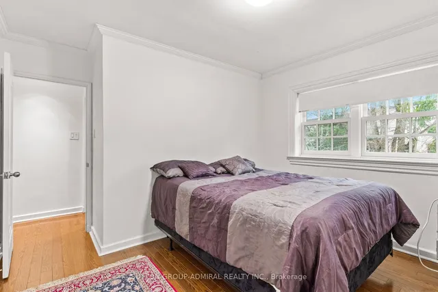 Additional image 29 of 298 Bessborough Dr