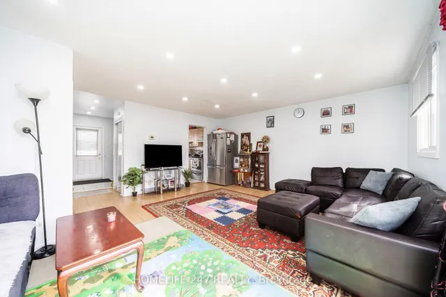 Additional image 10 of 57 Hansen Rd Unit 36