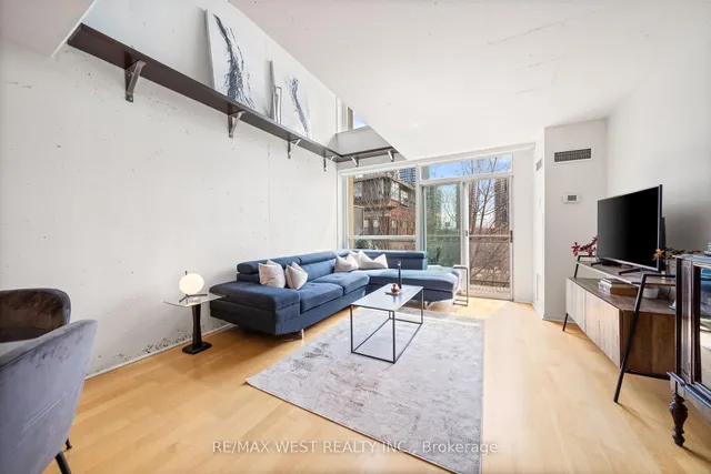 Additional image 4 of 954 King St Unit 510