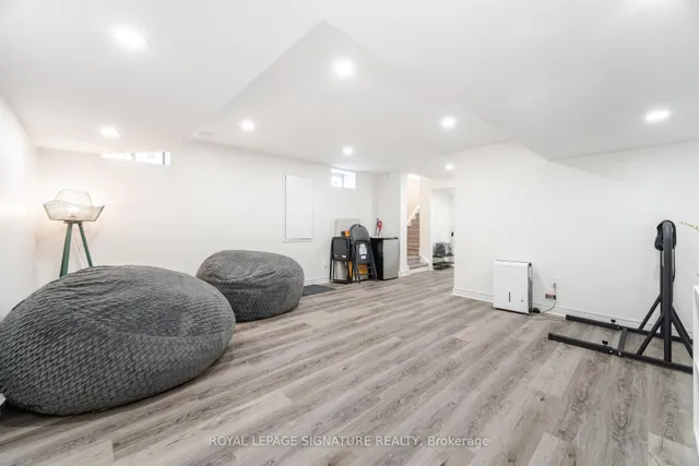 Additional image 43 of 81 Sherway St