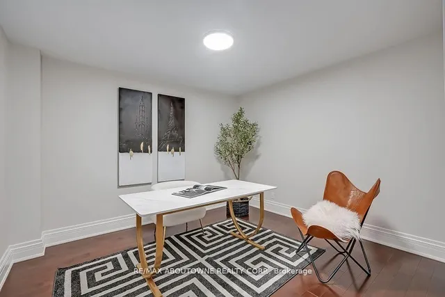 Additional image 9 of 393 CLAREMONT Cres