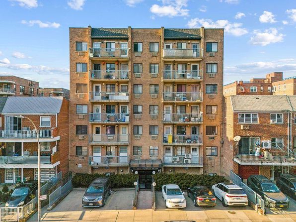 14423 Barclay Ave APT 3C, Flushing, NY 11355