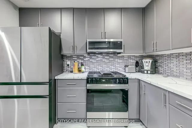 Additional image 8 of 30 Heslop Rd Unit 17