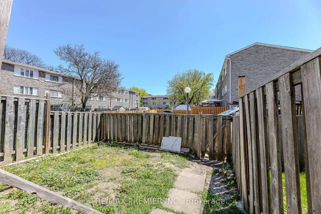 Additional image 14 of 2012 Martin Grove Rd Unit 48