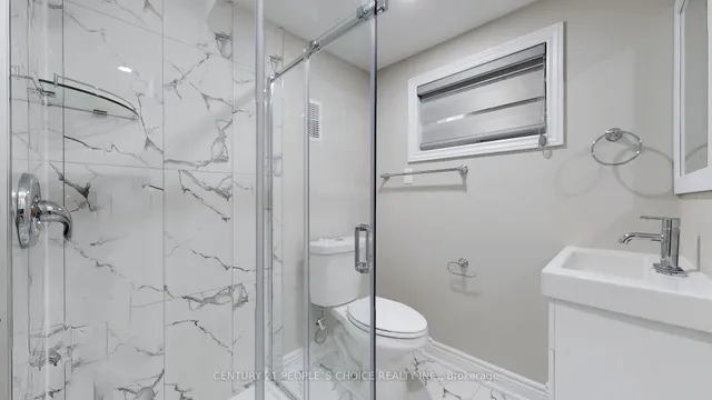 Additional image 36 of 58 Brookdale Cres