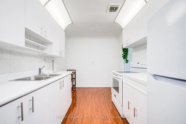 Additional image 22 of 855 Kennedy Rd Unit 403