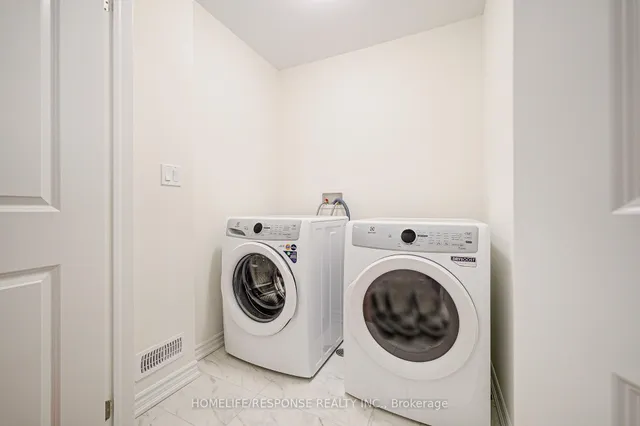 Additional image 32 of 595 CELANDINE Terr