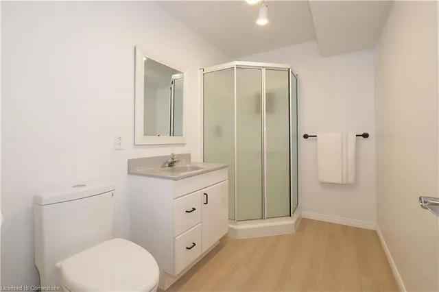 Additional image 38 of 211 Misty Crt