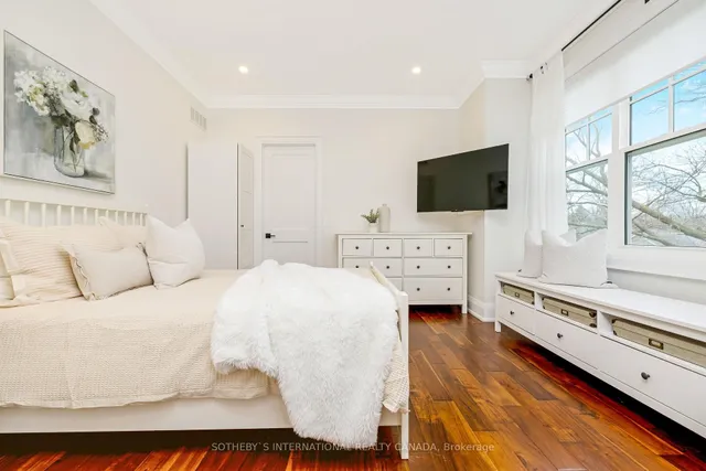 Additional image 33 of 62 Miles St